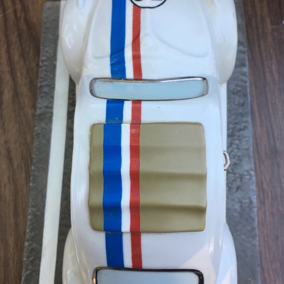 *Host Pick* WDCC Herbie - The Love Bug - Rarin' to Race - Picture 5 of 10